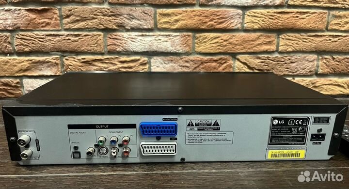 DVD-рекордер LG dvrk789