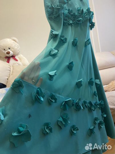 Вечернее платье