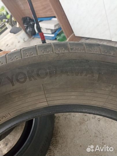 Yokohama BluEarth AE50 215/55 R17