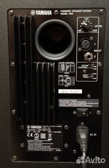 Мониторы Yamaha HS8