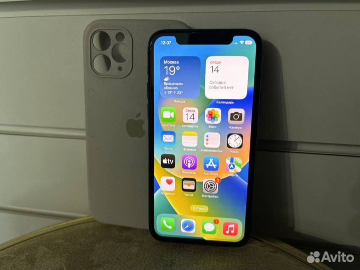 iPhone 11 Pro, 64 ГБ