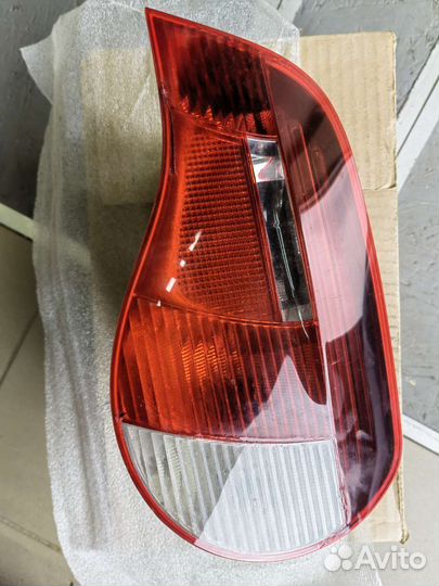 Задний фонарь BMW Z4 E85