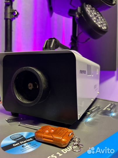 DJ(Диджей) со своим оборудованием