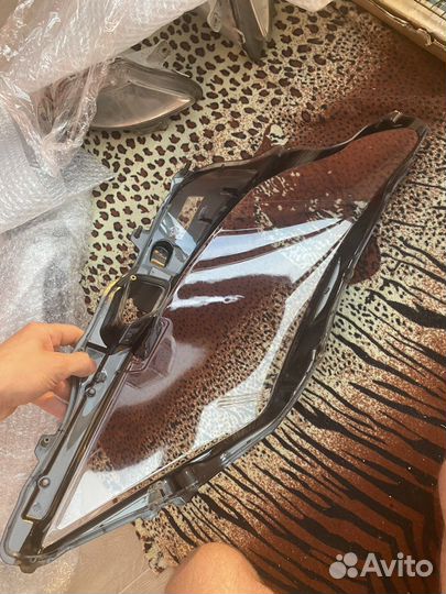 Стекла фар Lexus LS 460