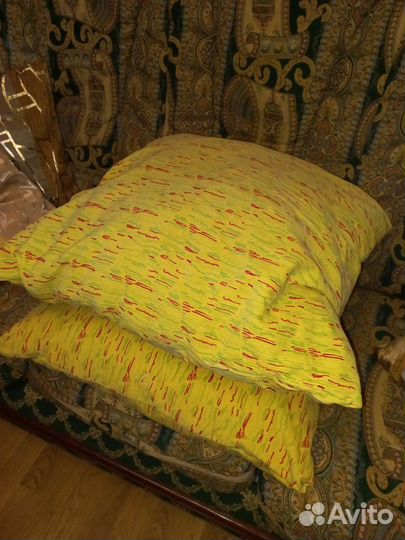 Подушка с наволочкой