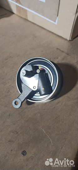 Ролик натяжной Mazda BT50 Ford Ranger aTU054B14