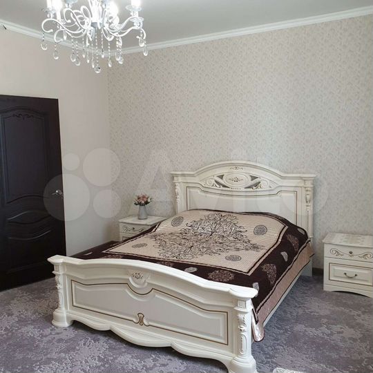 2-к. квартира, 74 м², 2/2 эт.