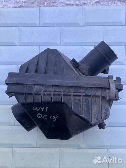 Корпус воздушного фильтра Nissan Avenir