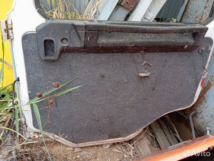 Дверь правая Scania 2 serie 92 112 142