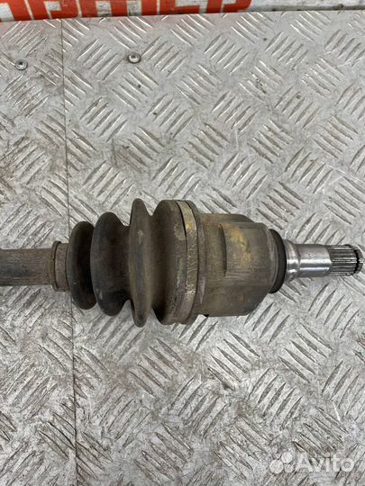 Привод передний левый Тойота Королла Филдер E140