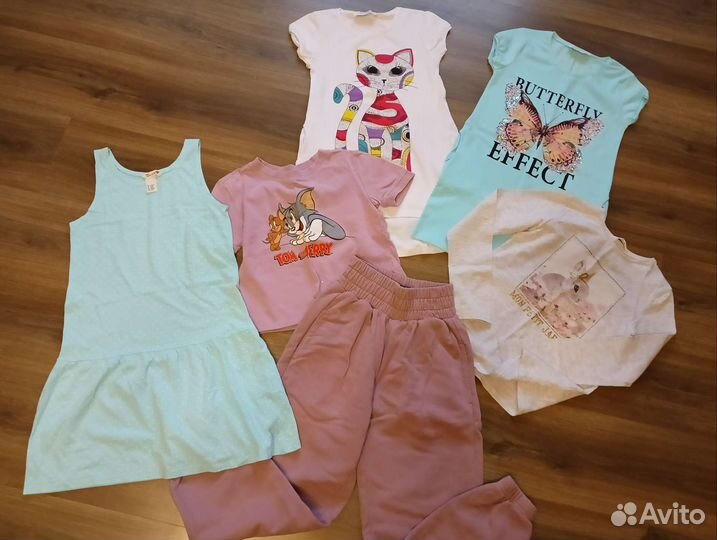 Одежда для девочки пакетом 134-140