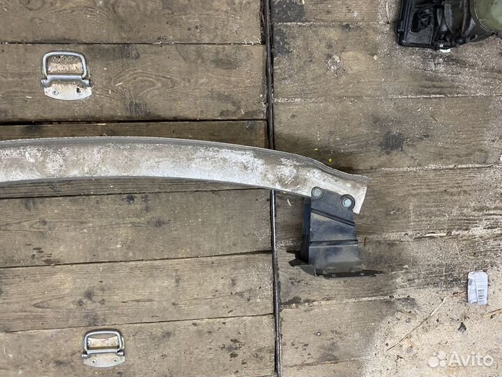 Усилитель переднего бампера Audi A3 8P