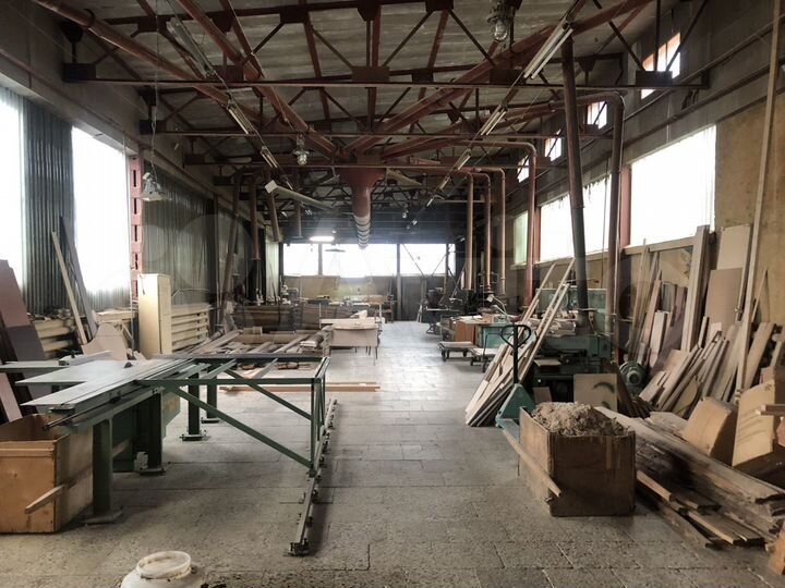 Производство, 1300 м²