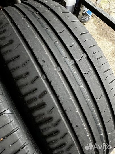 Continental ContiPremiumContact 5 215/60 R16