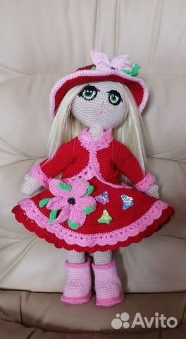 Кукла вязаная