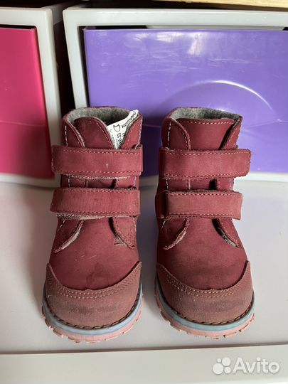 Ботинки детские весна 22 и еще 2 пары даром