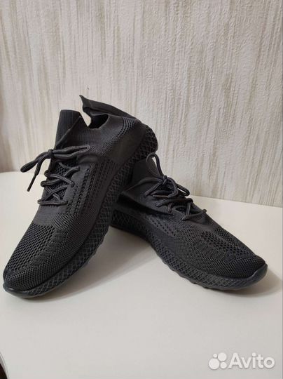 Кроссовки текстильные дышащие летние