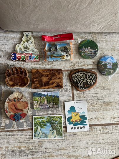Магниты-игрушки, магниты-эмодзи и с путешествий