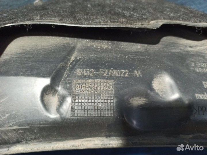 Подкрылок задний правый Range Rover Sport L320