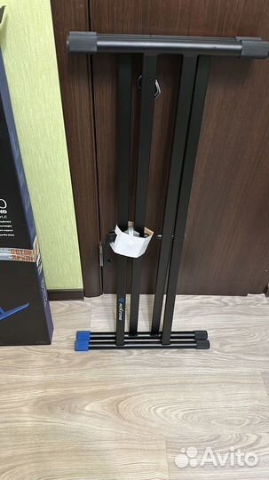 Стойка для синтезатора