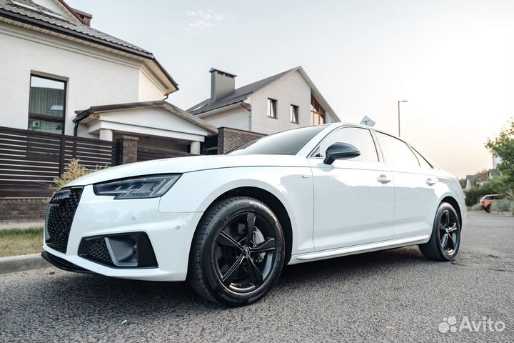 Audi A4 2.0 AMT, 2018, 41 000 км