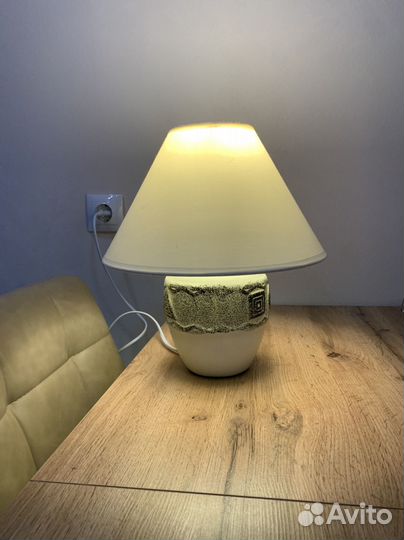 Лампа настольная