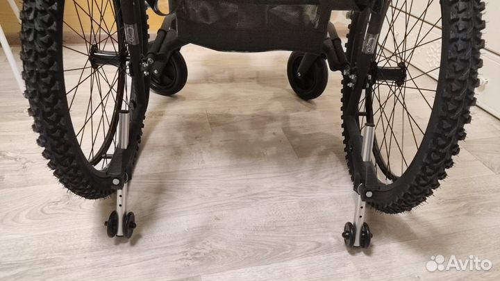 Инвалидная коляска