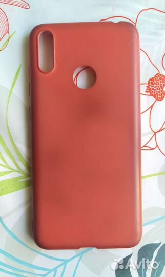 Чехлы для телефонов