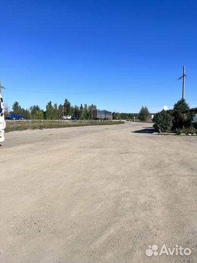 Гостиница, кафе, стоянка