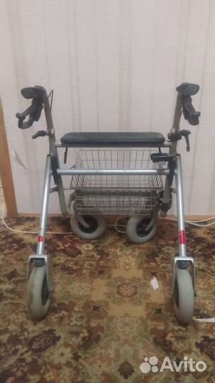 Ходунки-ролятор