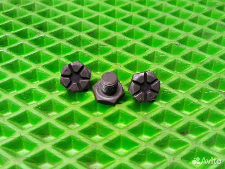 Болт гидротрансформатора Mitsubishi