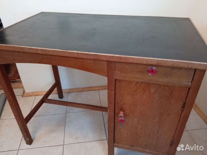 Стол старинный дубовый