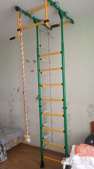 Спортивная шведская стенка