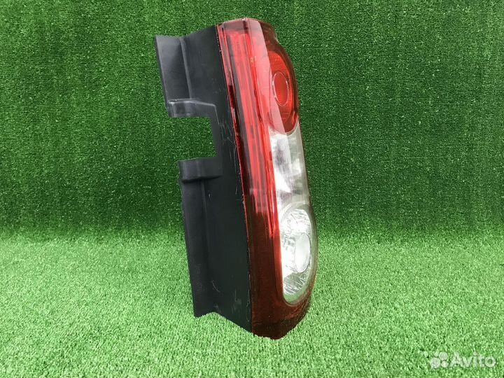 Задний правый фонарь Стоп Лада Ларгус