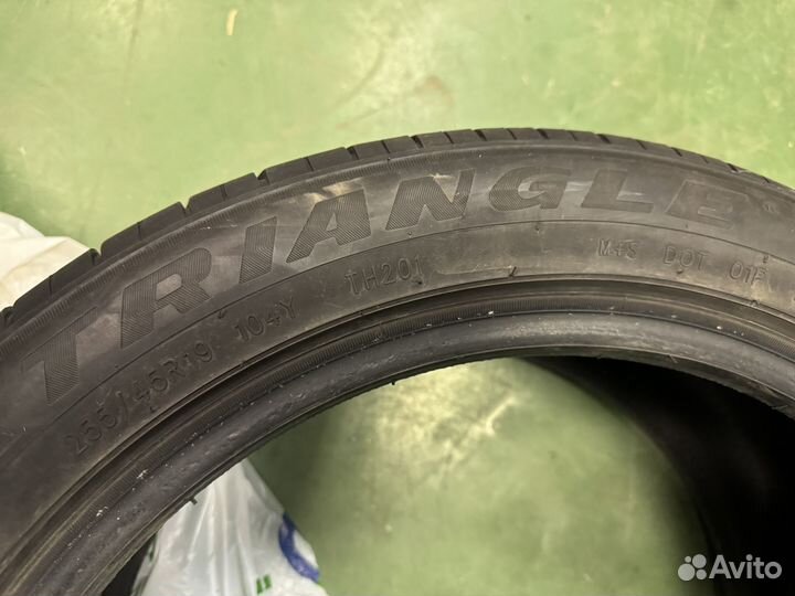 Triangle TH201 Sportex 255/45 R19 104Y