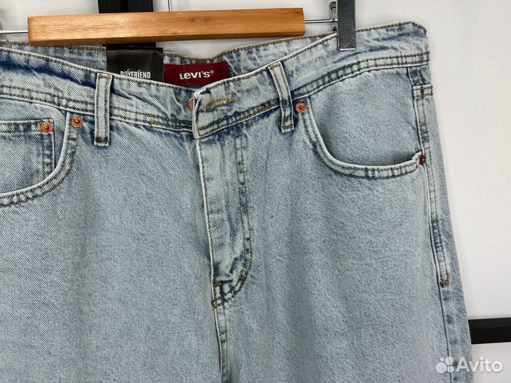 Джинсы Levis