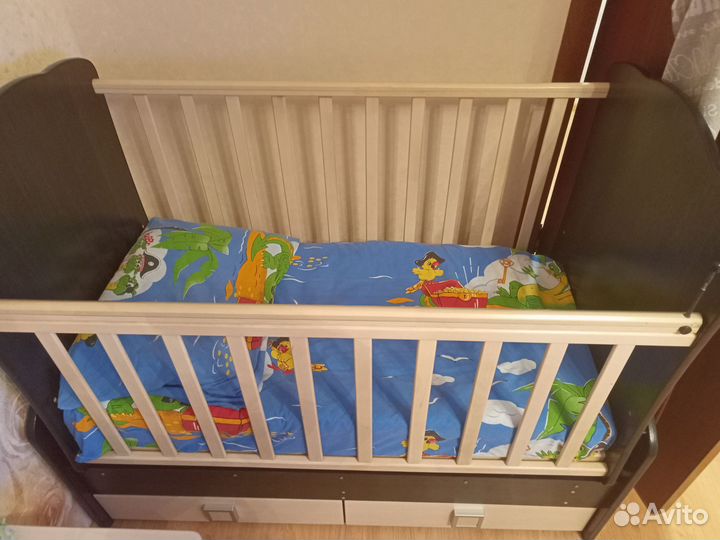 Детская кроватка