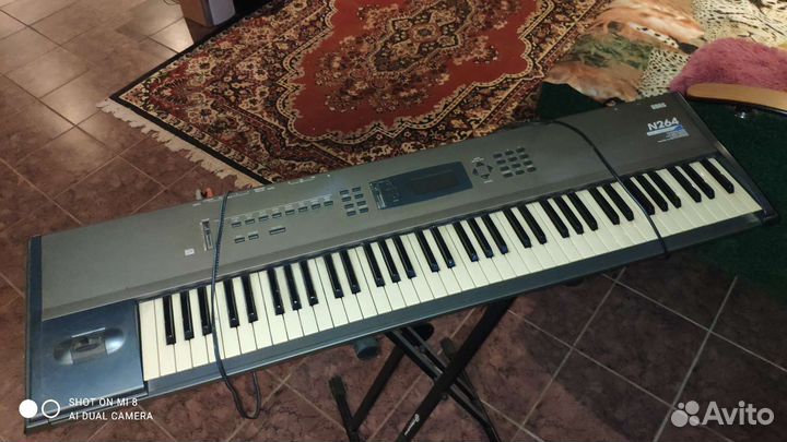 Синтезатор korg n264