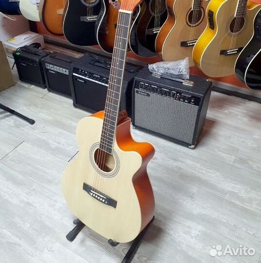 Гитара акустика