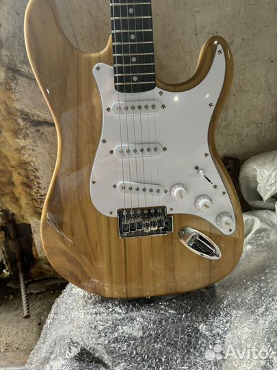 Электрогитара