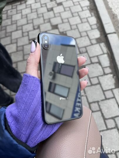 iPhone X, 64 ГБ