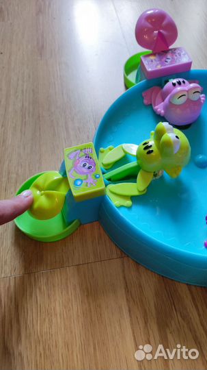 Настольная игра для малышей -голодные лягушки