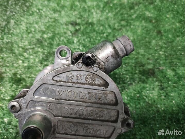 Насос вакуумный Volvo XC90 2006