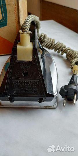 Утюг старинный