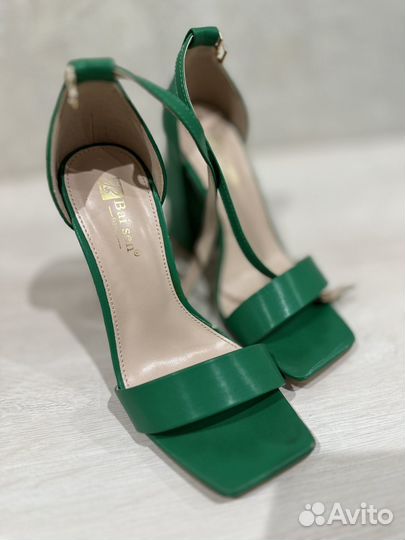 Босоножки женские 35 размер