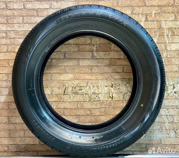 Bridgestone Blizzak VRX 225/60 R18