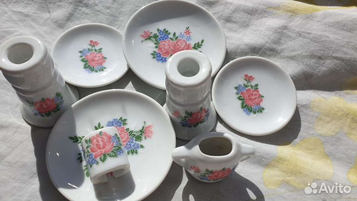 Набор игрушечной столовой посуды