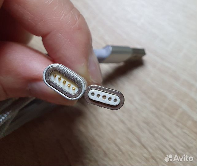 Магнитный кабель для зарядки смартфона