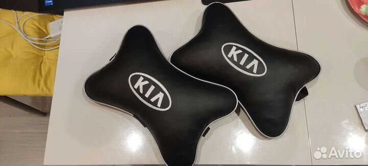 Подушка под голову в авто KIA