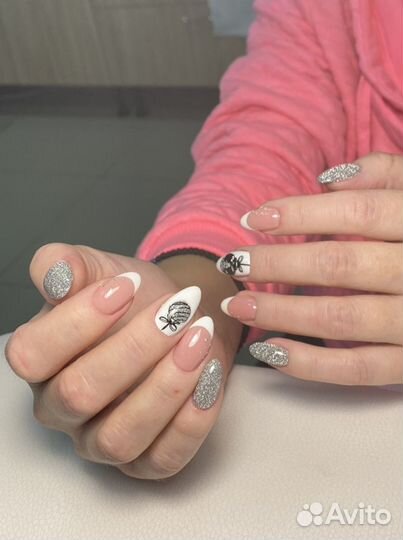 Маникюр и педикюр